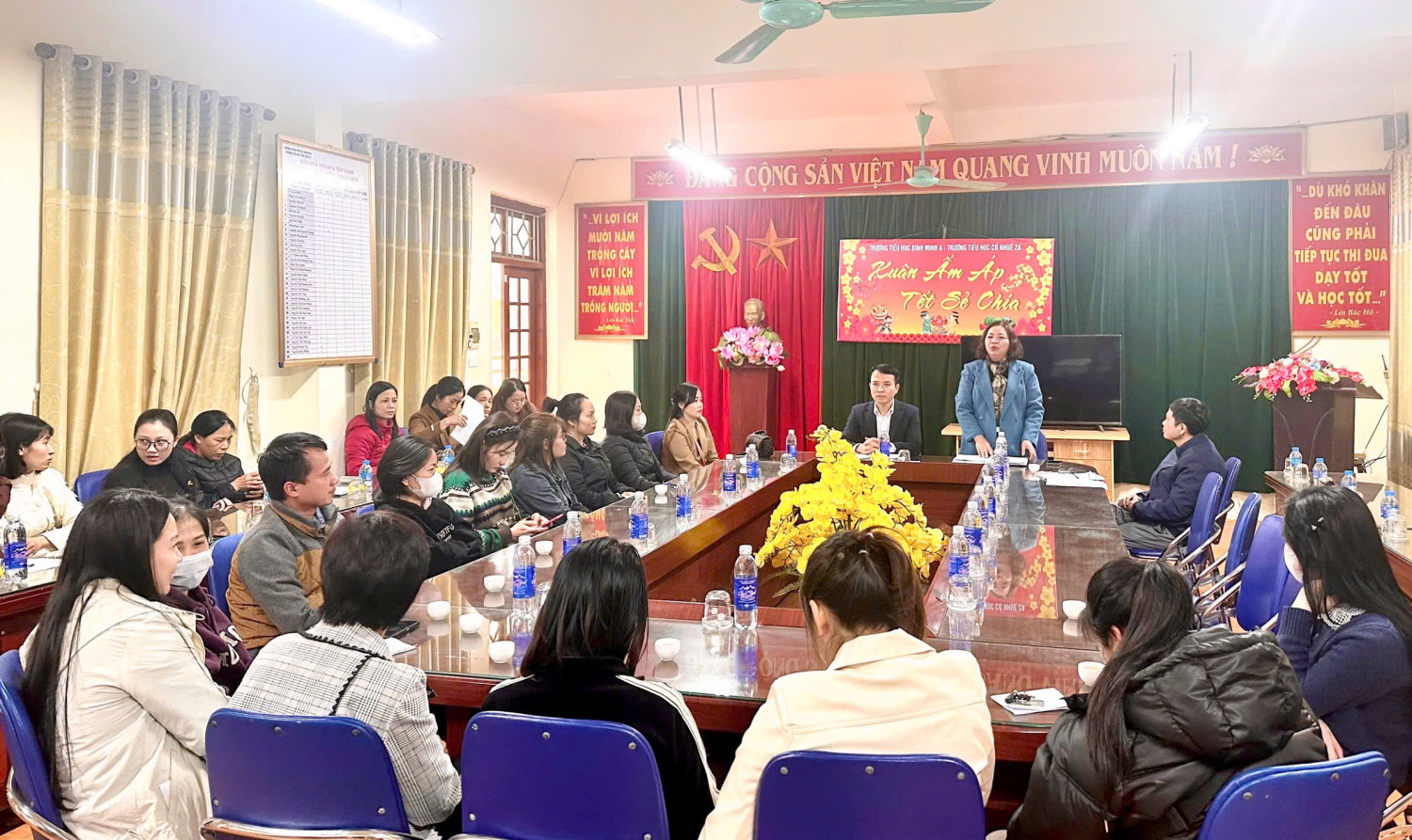TRƯỜNG TIỂU HỌC BÌNH MINH A TỔ CHỨC HỘI NGHỊ CHA MẸ  HỌC SINH CUỐI KÌ I THÀNH CÔNG RỰC RỠ - TRÀN ĐẦY ẤM ÁP